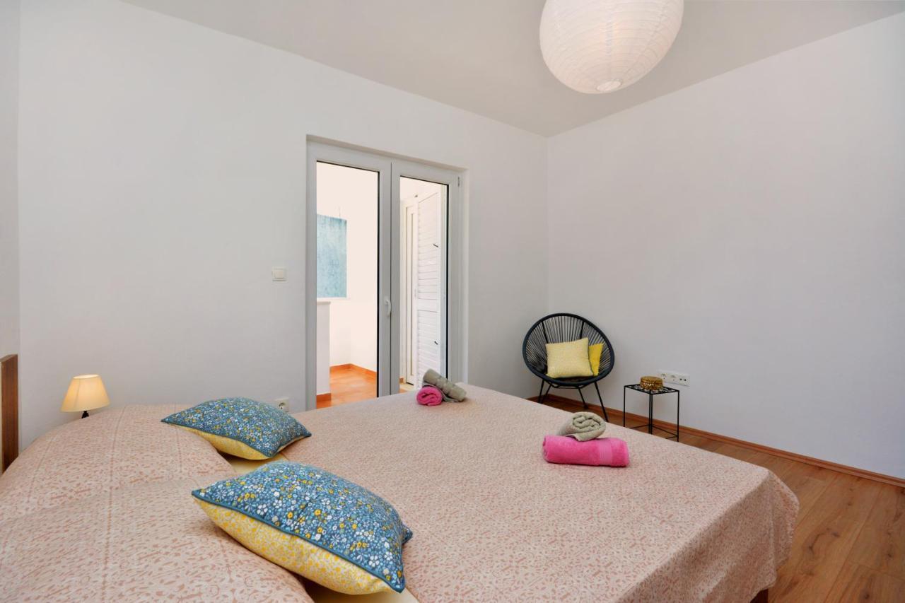 Apartment Wild Rose Podstrana Dış mekan fotoğraf