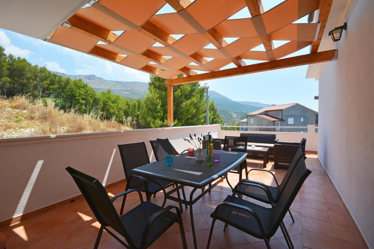 Apartment Wild Rose Podstrana Dış mekan fotoğraf
